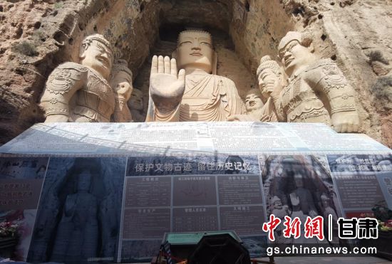 時(shí)下，中國“石窟鼻祖”天梯山石窟第13窟大佛足部與局部危巖體搶救性保護(hù)項(xiàng)目正在施工。圖為施工現(xiàn)場。陳曉斌 攝