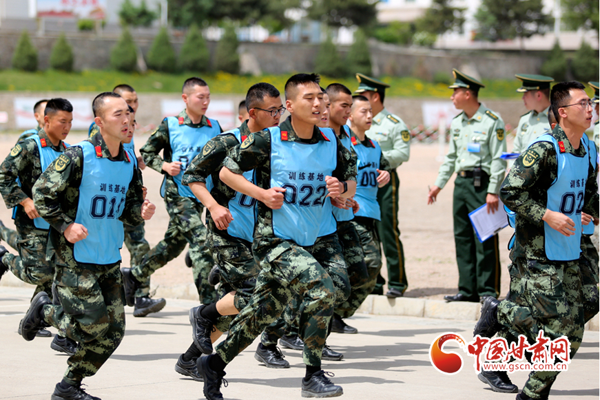 【隴拍客】甘肅武警：沖刺！向著心中的軍校夢