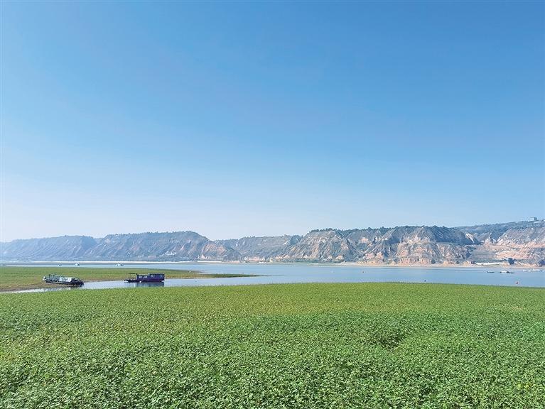 臨夏州鄉(xiāng)村振興示范村東干村——水光瀲滟“小洱?！?>
        </a><em>臨夏州鄉(xiāng)村振興示范村東干村——水光瀲滟“小洱?！?/em></li>
    <li><a  target=