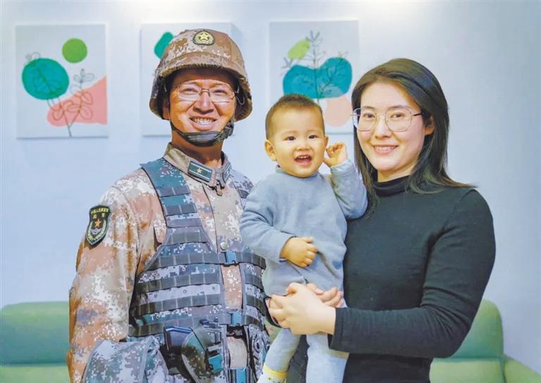 蘭州市退役軍人事務(wù)局舉行清明代祭掃儀式 陳紅軍烈士父親給兒子寫來寄語 “你是祖國的好兒女，也是我們的驕傲”